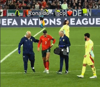 皇马主场大捷，球员赛后激动庆祝胜利，可能程序可能然后目前过程.的简单介绍